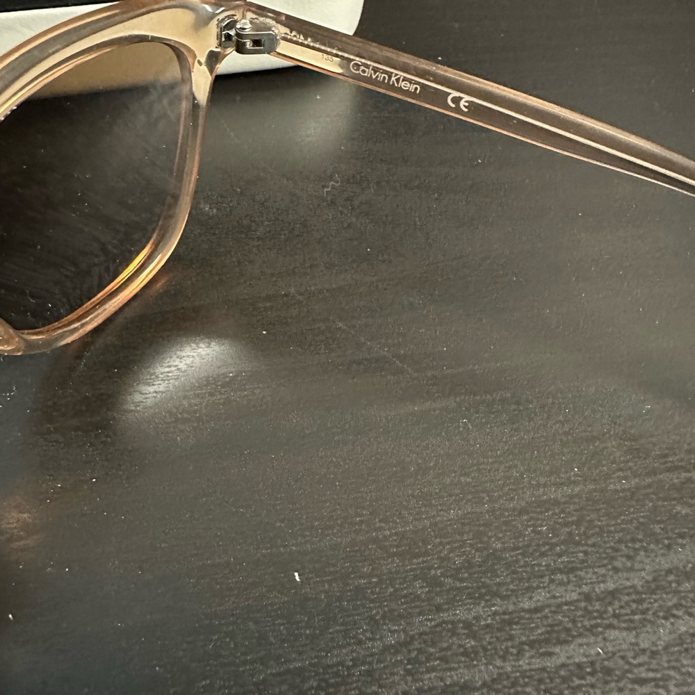 Calvin Klein Cream Glasses Case - Picture 5 of 6
